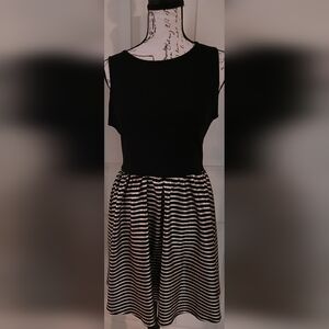 5/$25 Ginger G Black and Gold Striped Mini Dress